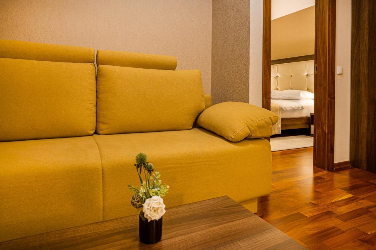 Hotel Degenija Селище Дрезницко Екстериор снимка