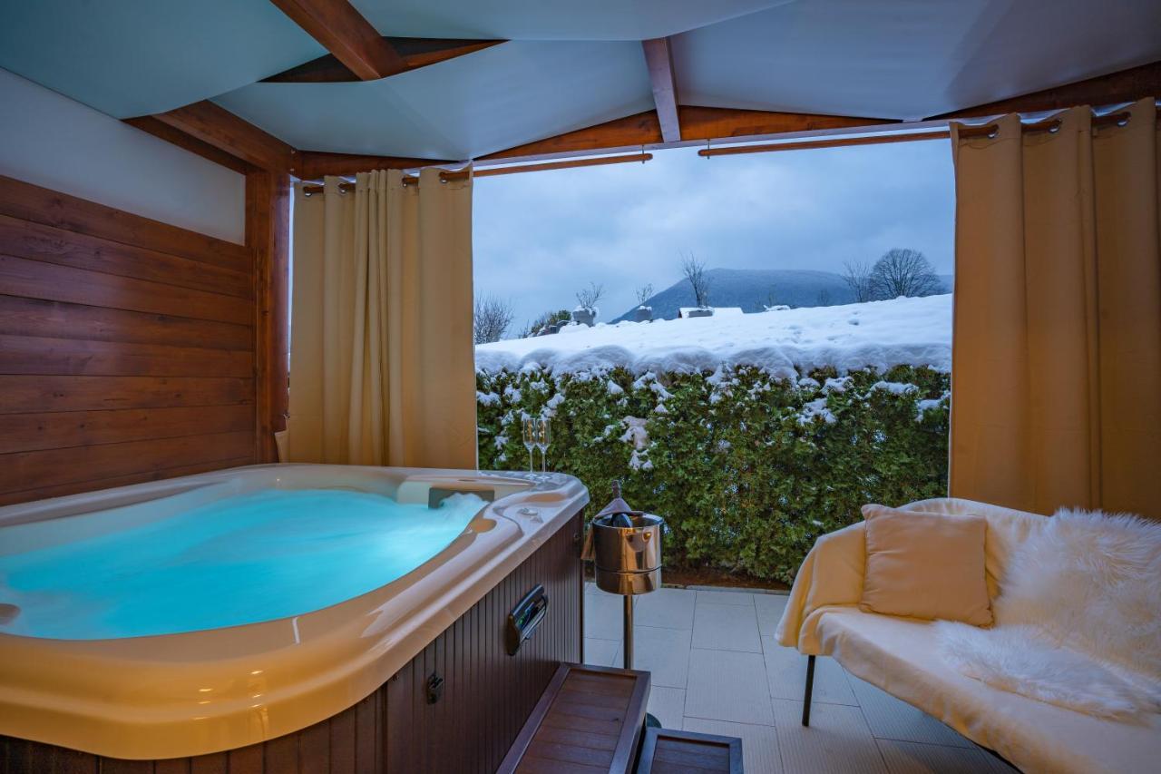 Hotel Degenija Селище Дрезницко Екстериор снимка