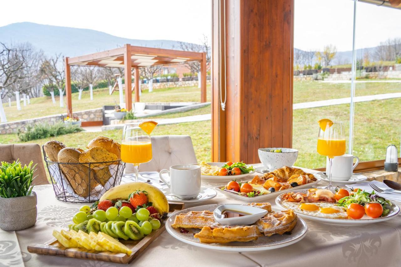 Hotel Degenija Селище Дрезницко Екстериор снимка