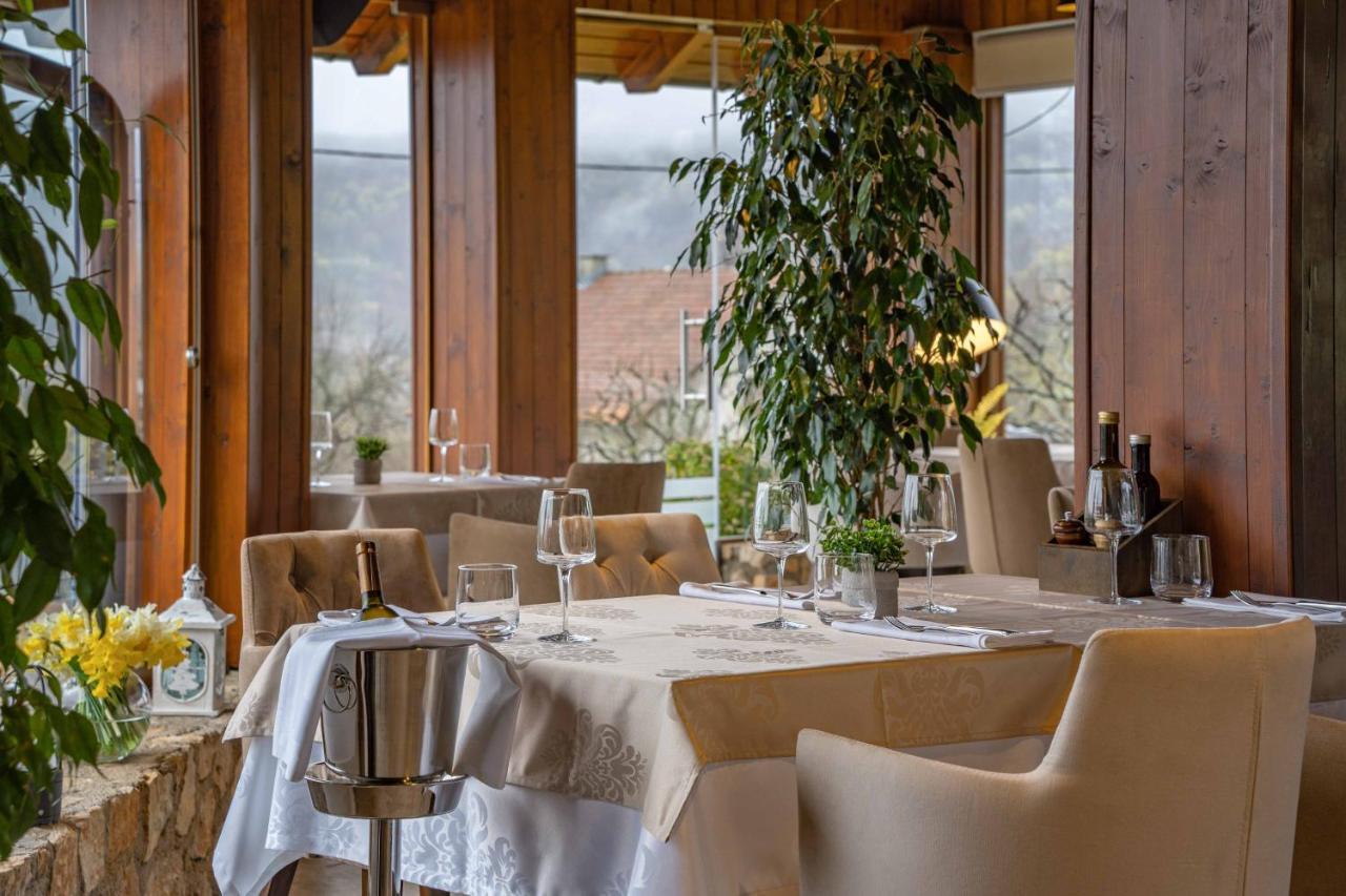 Hotel Degenija Селище Дрезницко Екстериор снимка
