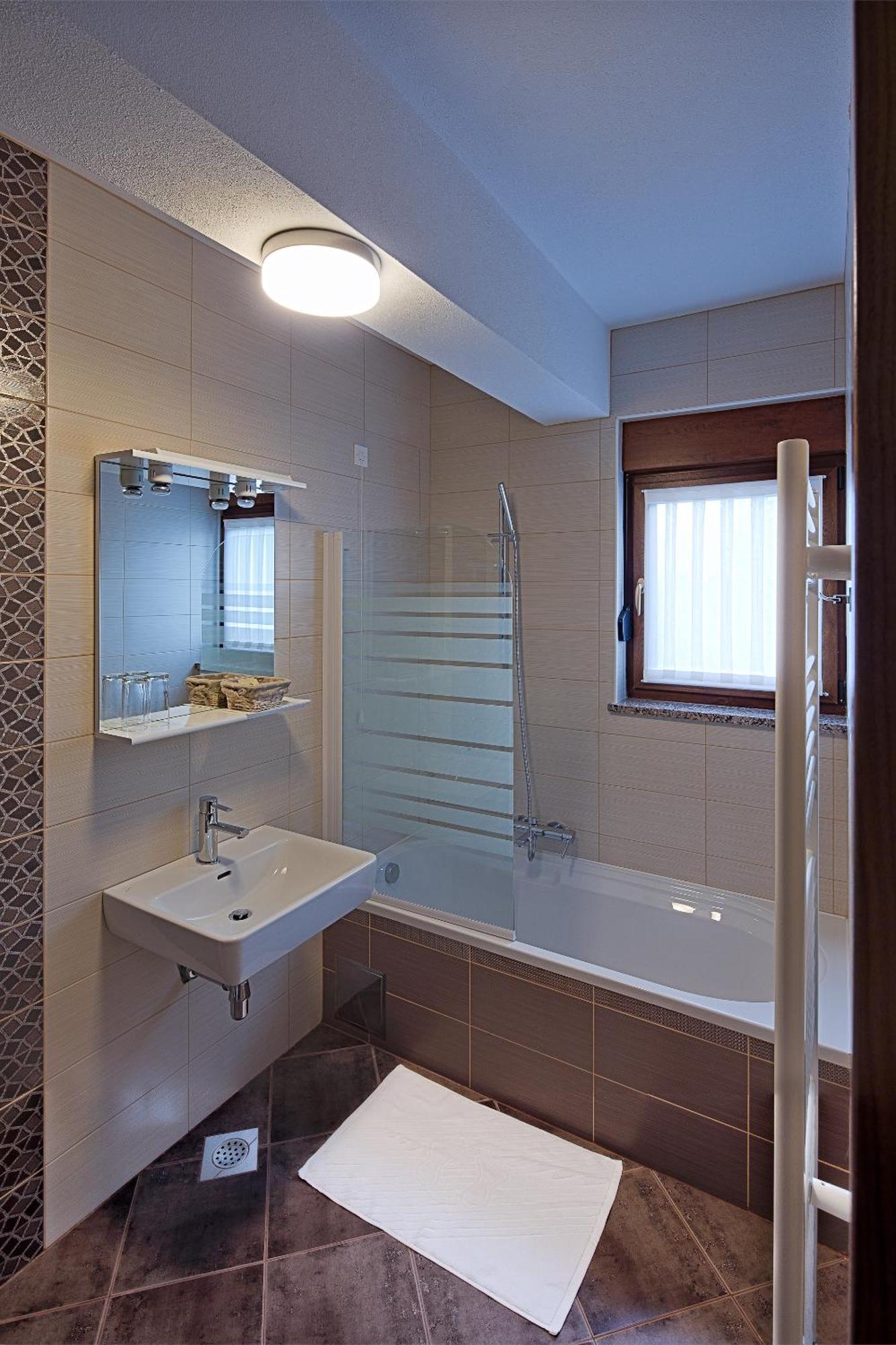 Hotel Degenija Селище Дрезницко Екстериор снимка